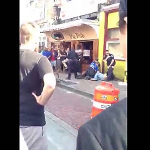 RAW Arrested man flees police at SXSW - YouTube
