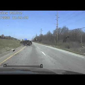 VIDEO: Dashcam video shows crash, Grandview police officer save driver's life - YouTube