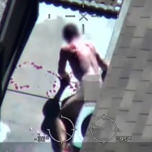 Nude robber shot by Police - YouTube