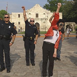 San Antonio Texas Police - New Running Man Challenge (funny) - YouTube