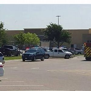 Amarillo Walmart Shooting: Suspect Taken Out by Texas SWAT Unit - YouTube