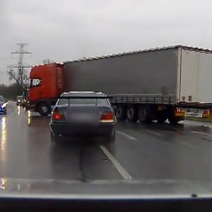 Police Chase BMW Driver - Stopped By Semi - YouTube