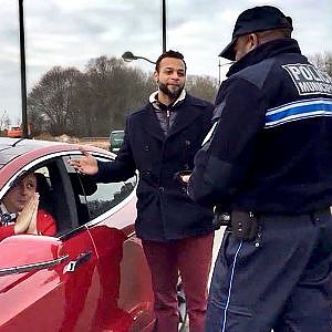 Mannequin Challenge - Arrest in Tesla by the Police