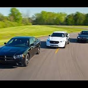 Ford Crown Victoria Police Interceptor VS 2013 Dodge Charger on Drag - YouTube