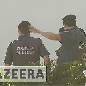 Brazil police resume duty after violent strike - YouTube