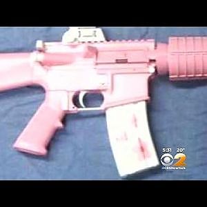 Cops Warned To Be On Alert For 'Toy' Guns - YouTube