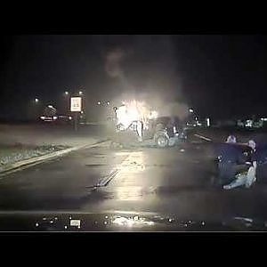 Mesquite police rescue man from burning SUV - YouTube