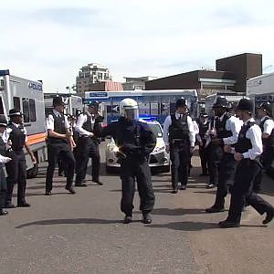 Metropolitan Police Service Running Man Challenge - YouTube