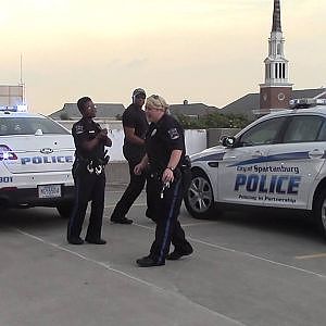 Spartanburg Police Running Man Challenge - YouTube