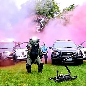 Bloomington Police Department - Running Man Challenge - YouTube