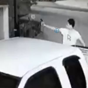 Surveillance footage shows suspects pointing guns at house while breaking into car - YouTube