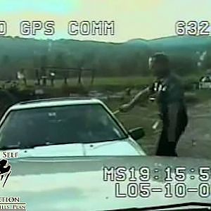 Officer Shot After Pepper Spray Fails to Subdue Suspect - YouTube