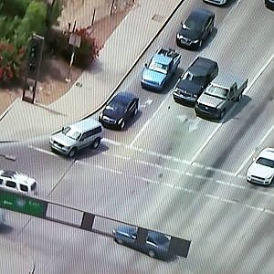 Phoenix Police End Chase and Shoot Suspect - YouTube