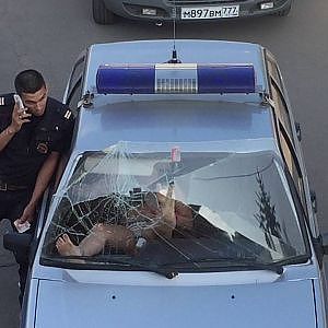 Drunk Woman Breaks Police Car Windshield with Bare Feet - YouTube