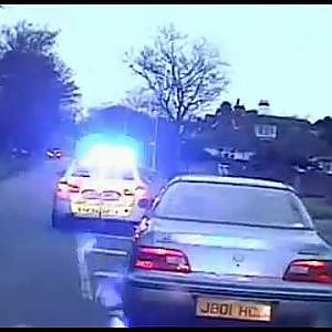 A27 police pursuit’s dramatic conclusion - YouTube
