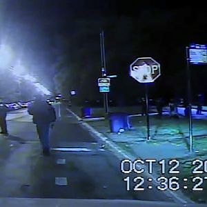 Chicago Cop is Cleared in Fatal Shooting of Man in Back as he Fled - YouTube