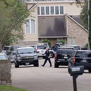 Police shooter linked to criminal Houston gang called 52 Hoovers (Texas) - YouTube