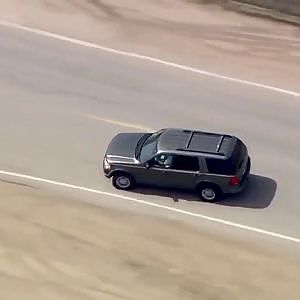 High-speed chase in California ends when officer tackles suspect - YouTube